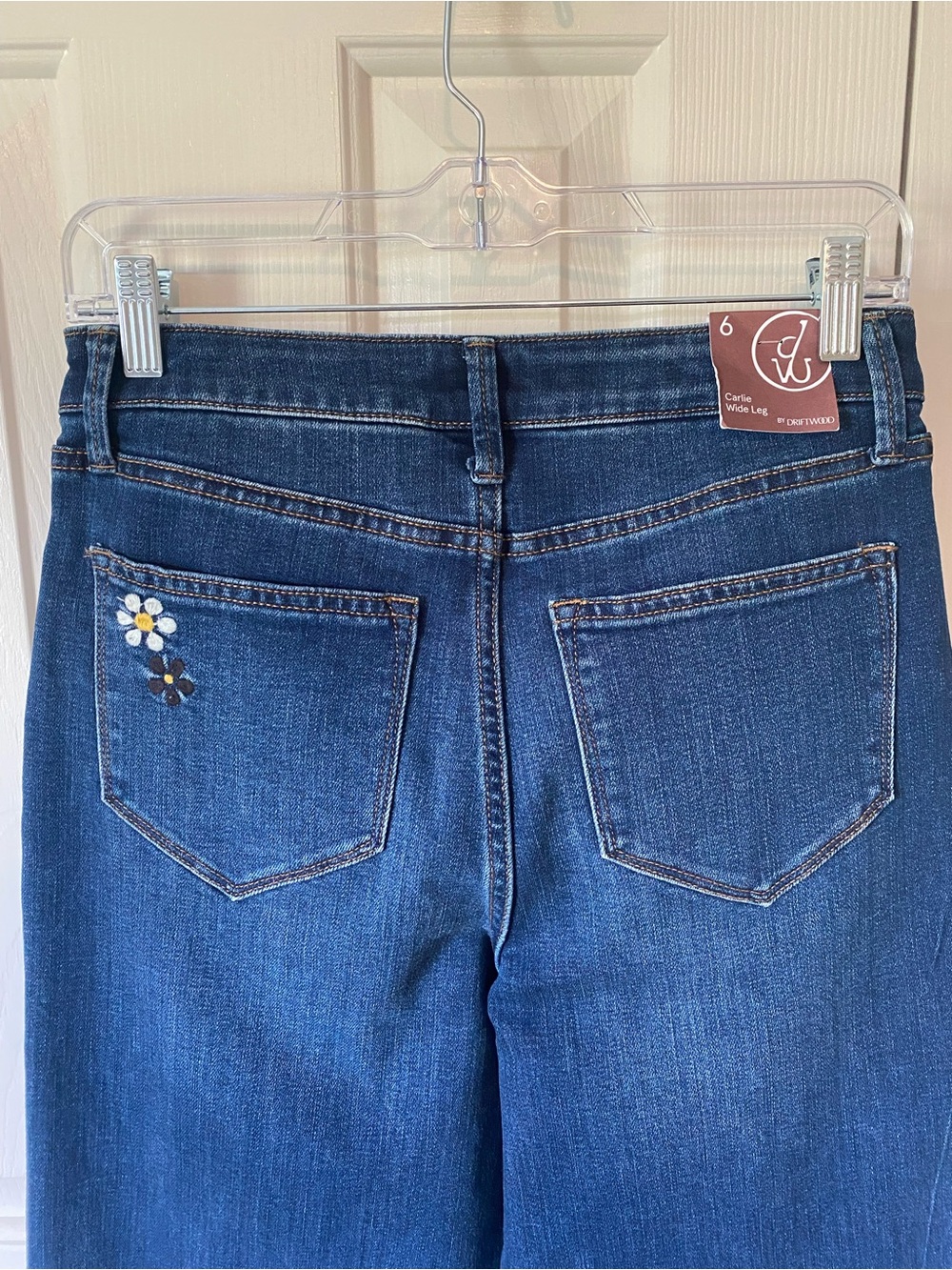 Women’s DRIFTWOOD Carlie Wide Leg Dark Blue Floral Embroidered Jeans Size 6 - Picture 8 of 11